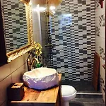 George & Alexandra's עיר רודוס