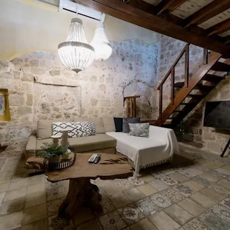 Apartman George & Alexandra's