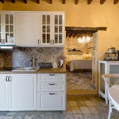 George & Alexandra's Appartamento Rhodes City