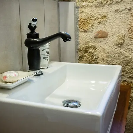 George & Alexandra's Appartement