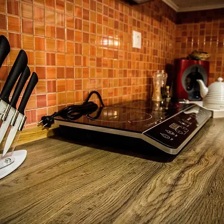 George & Alexandra's * Rhodes City