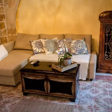 George & Alexandra's Appartement Rhodes City