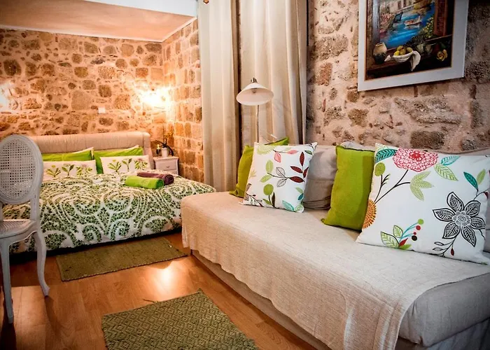 George & Alexandra's Rhodes City