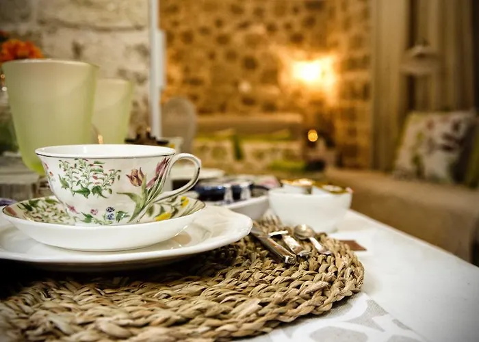 George & Alexandra's شقة Rhodes City