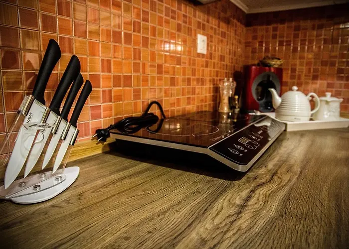 George & Alexandra's * Rhodes City