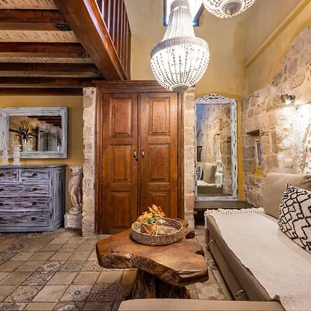 George & Alexandra'S Apartments